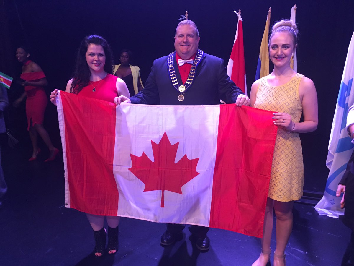 JCICanada's tweet photo. In @JCIMendoza tonight the @jcinews Confrence of the Americas opening ceremony was held. Hosted by @JCIARGENTINA the @JCICanada delegation is #VivíJCIenMZA https://t.co/TeHddSN90k