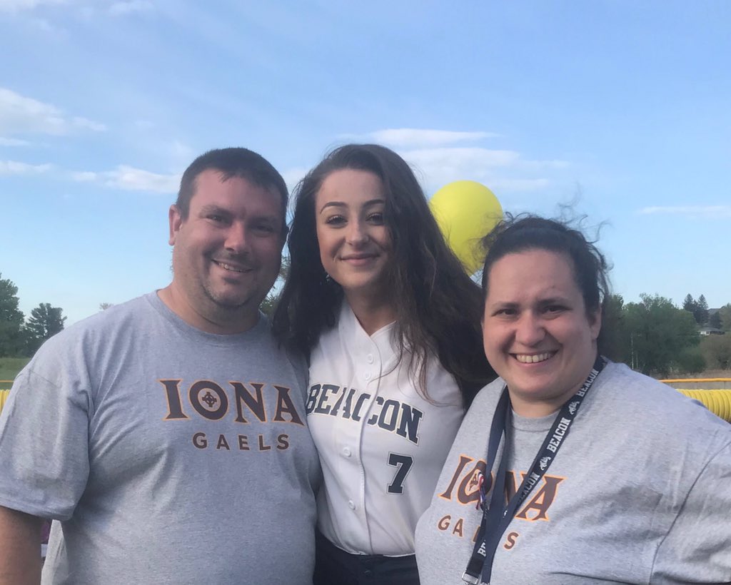 Olivia Dean is going to Iona!! It has been an honor to coach you and we are so proud of the young women you are both on and off the field! Iona is lucky to have you! Always follow your dreams and good luck in everything your future holds! <a href="/BCSDBulldogs/">Beacon Athletics</a> <a href="/RAsoftball3517/">Rachel Antalek</a>