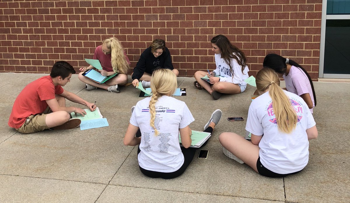 plspeacock's tweet photo. 3rd hour enjoying the outdoors &amp; getting some break-even point &amp; ROI practice in🤑#pricing #marketing #wherethesunat https://t.co/i26Wg8QB29