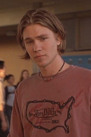 amhollaa's tweet photo. is it just me or does John Paul Jones look like Chad Michael Murray in his freaky friday days https://t.co/QEyCzfCs5M