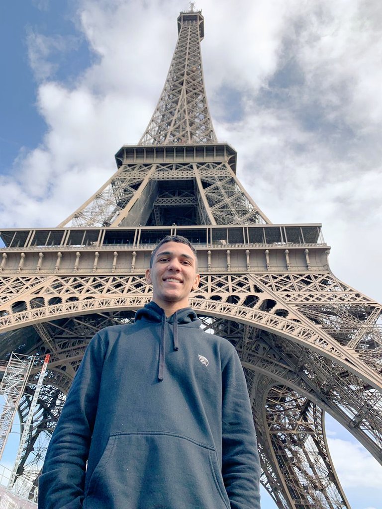 isaiashiginobjj's tweet photo. Rolê em Paris.🇨🇵
#TORREEIFFEL https://t.co/j8G25TCW5m