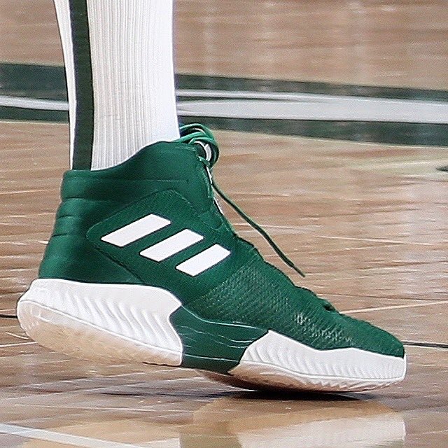 球鞋匯 | NBA球員今日球鞋上腳:Curry兩兄弟同穿Curry 6,Lillard全綠戰靴騷氣十足!-黑特籃球-NBA新聞影音圖片分享社區