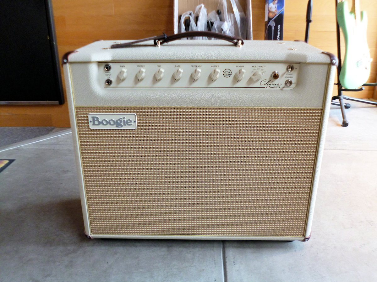 InfoDoctormusic's tweet image. Mesa/Boogieより発売された&quot;Calfornia Tweed&quot;112 Comboが入荷しました★古き良きVintageアメリカン・アンプをモチーフにしたモデルで6V6GT管4本使用。5段階のMULTI WATT機能搭載で40w～2wまで出力切り替え可能。シングルch.ながらピッキングニュアンスの反応が良く、程好くクリップするトーンに悶絶♪