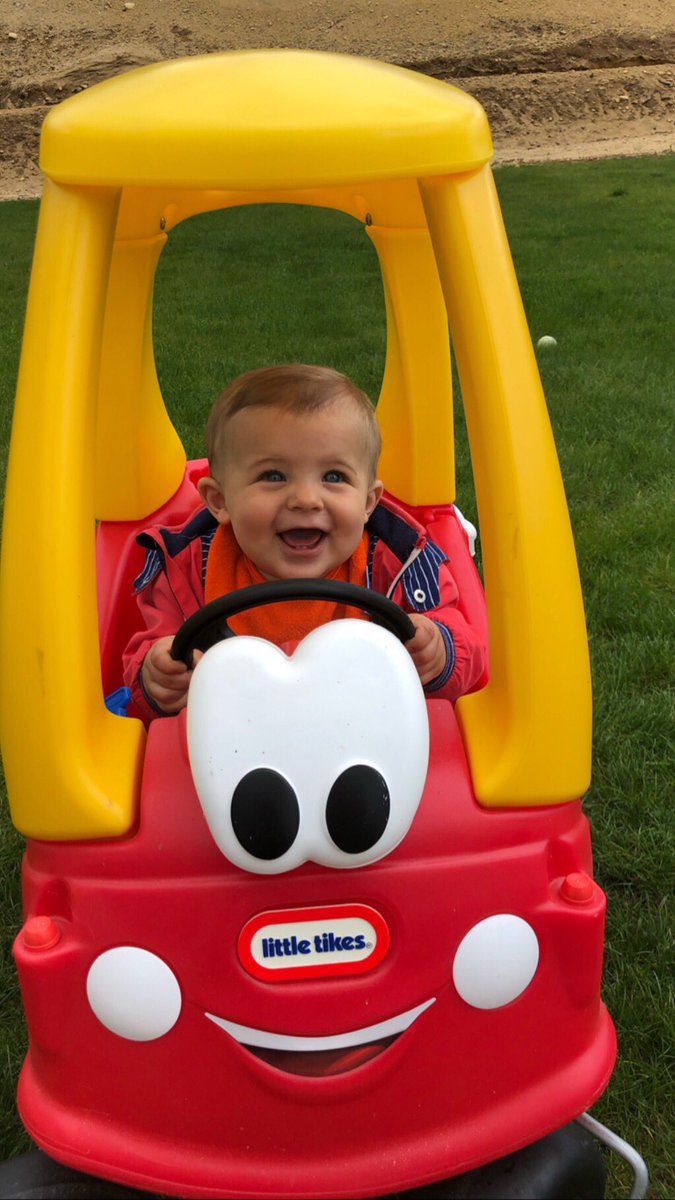 Haha 😂 Not sure why, but this is one of my favorite pictures of all time #GrowinUp #LittleMan #Brayden