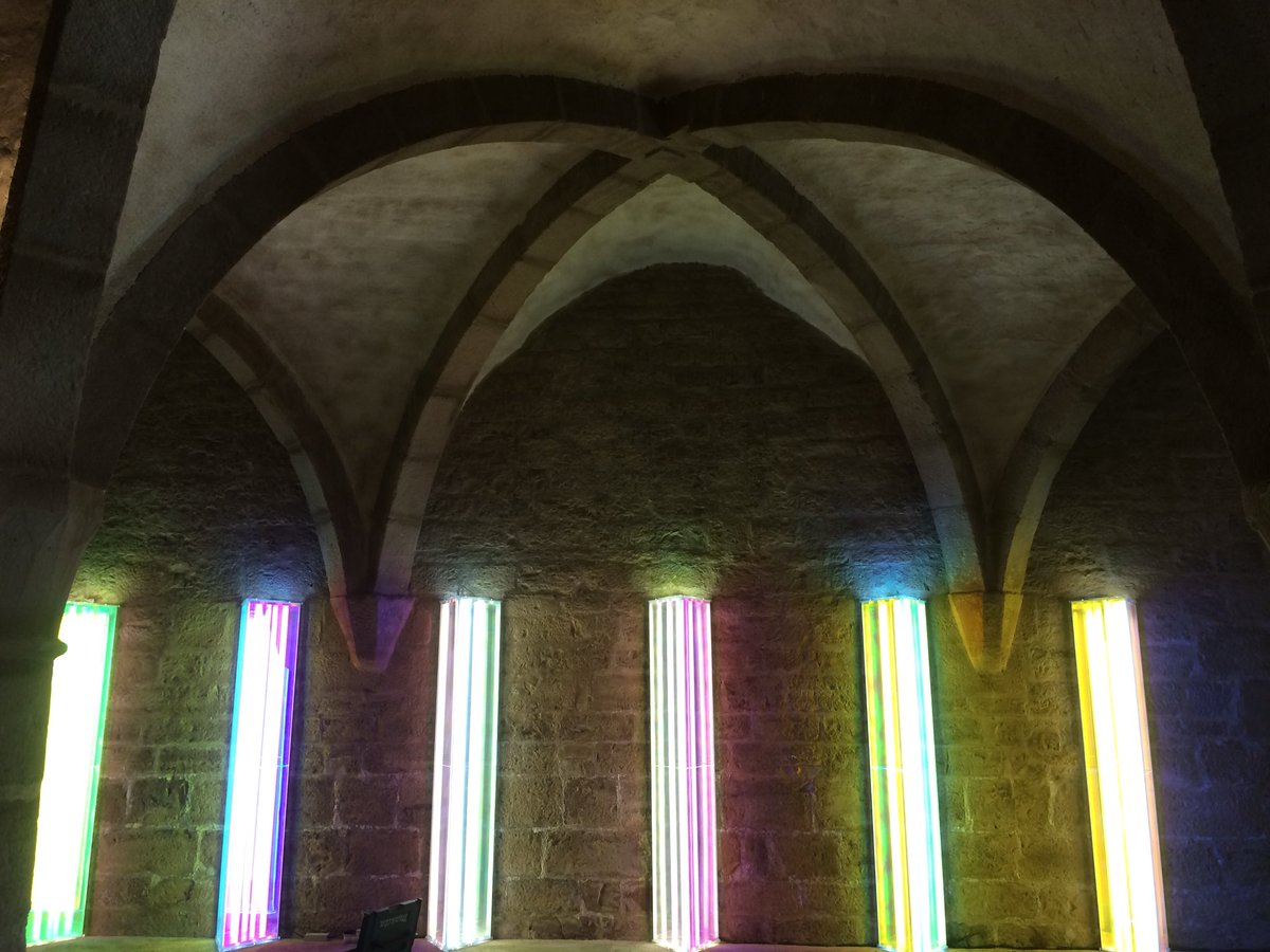 LizWestStudio's tweet photo. Happy international day of light everyone! 🎉🎉🎉 Needless to say it is what makes the world go round as well as being the backbone of my practice. I have spent the week in sunny France installing my next show of light works. Today I head back to London for the @LDAwards #lda19 https://t.co/UcL8T6VbmN