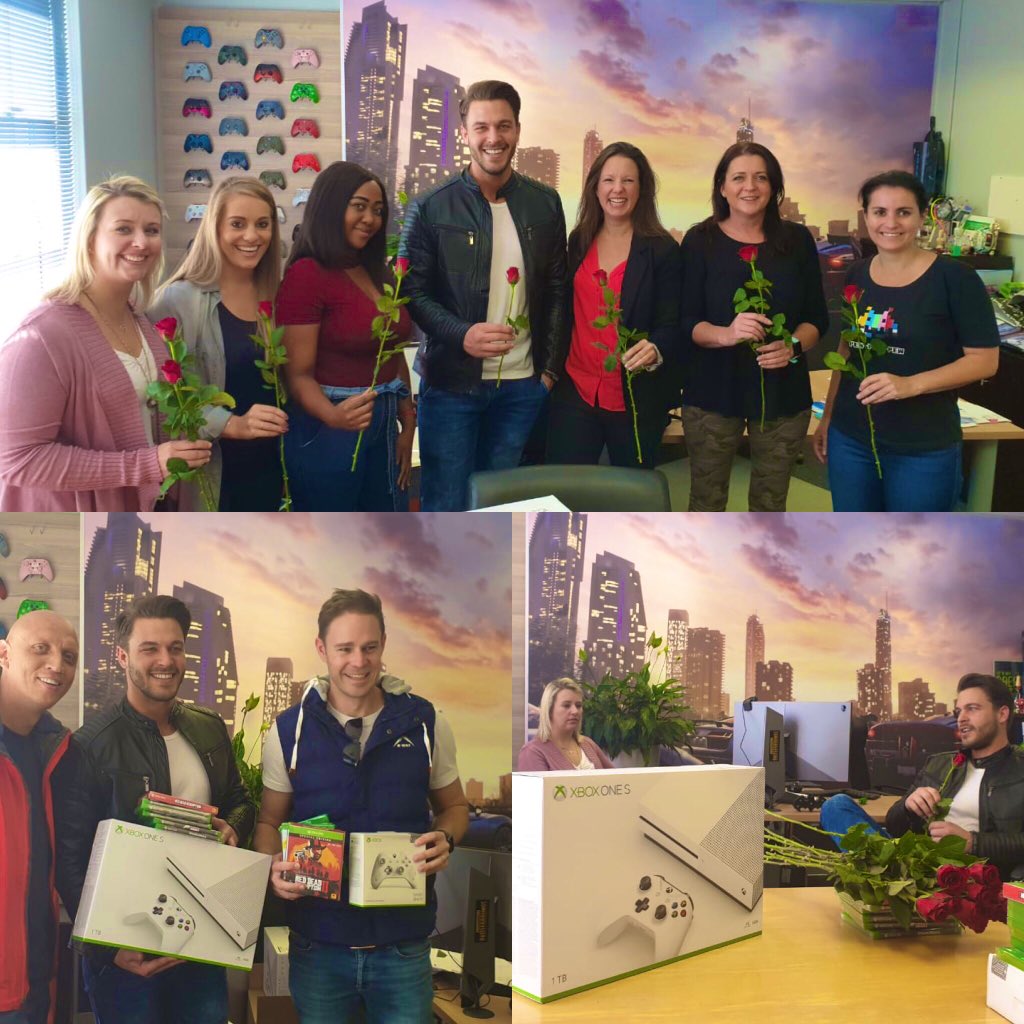 JasonMGreer's tweet image. A massive shoutout to the playas at #primainteractive and @XboxSouthAfrica for our gifts! Being the bachelor’s friend helps...