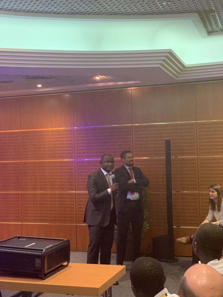 Special guest at L’Afrique Excelle Venture Showcase @Psarr_der ! Senegal is committed to supporting entrepreneurs and is building a 15K square meter ecosystem space for startups. #vivatech <a href="/XL_Africa/">XL Africa</a> <a href="/PR_Senegal/">Présidence Sénégal</a> #AfriqueExcelle