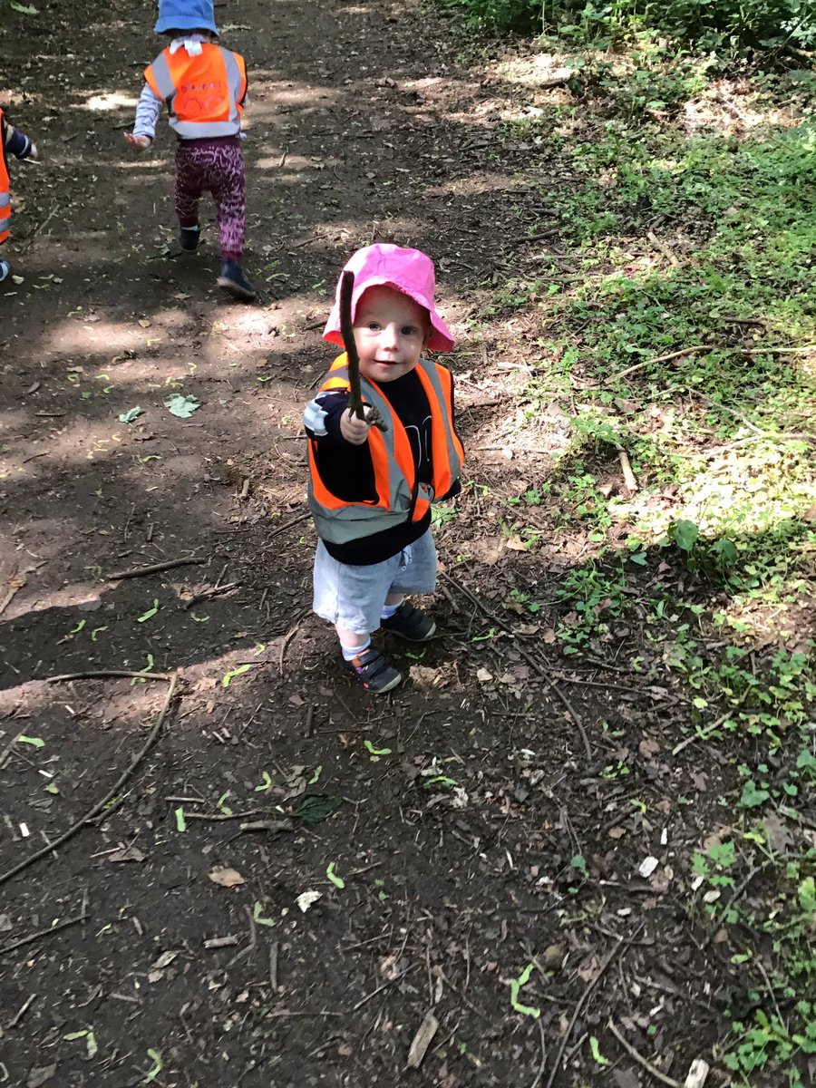 snapbroadwood's tweet photo. The boys have been out on a forest walk to the woods. Meeting dogs and picking up lots of leaves, sticks and twigs. #forest #naturewalk #dogwalks #freedom #exploring #leafylane https://t.co/5QSzwvjyIu