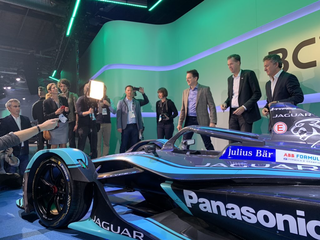 ChiefScientist's tweet image. Nick Rogers, @Jaguar @LandRover, Dr Markus Heyn, @BoschGlobal, Alejandro Agag, Formula E, and Dirk Slama @BoschSI &amp;amp; @Trusted_IoT close the morning Mobility session #BCW19