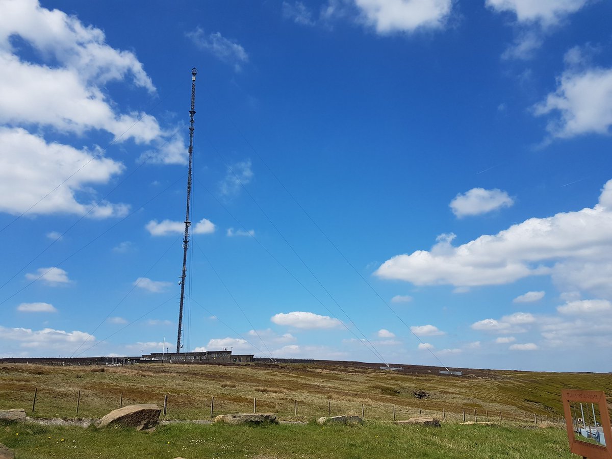 TheSuperpigeon's tweet image. Lunch. Holme Moss Transmitting Station, Elevation 1719 feet. #InstructorProblems not.