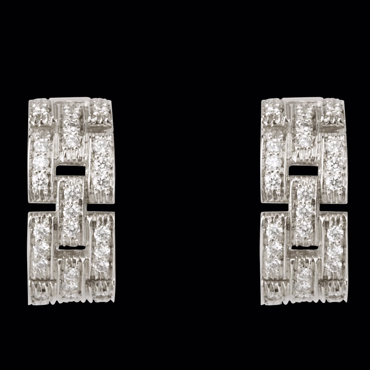 #EllaBalinska Aretes <a href="/Cartier/">Cartier</a> Maillon Panthère, Oro Blanco de 18 quilates, diamantes. Anillo Cartier amor, Oro Blanco de 18 quilates, diamantes. Anillo Cartier amor, Oro Blanco de 18 quilates. Alianza Étincelle de Cartier, Oro Blanco de 18 quilates, diamantes.