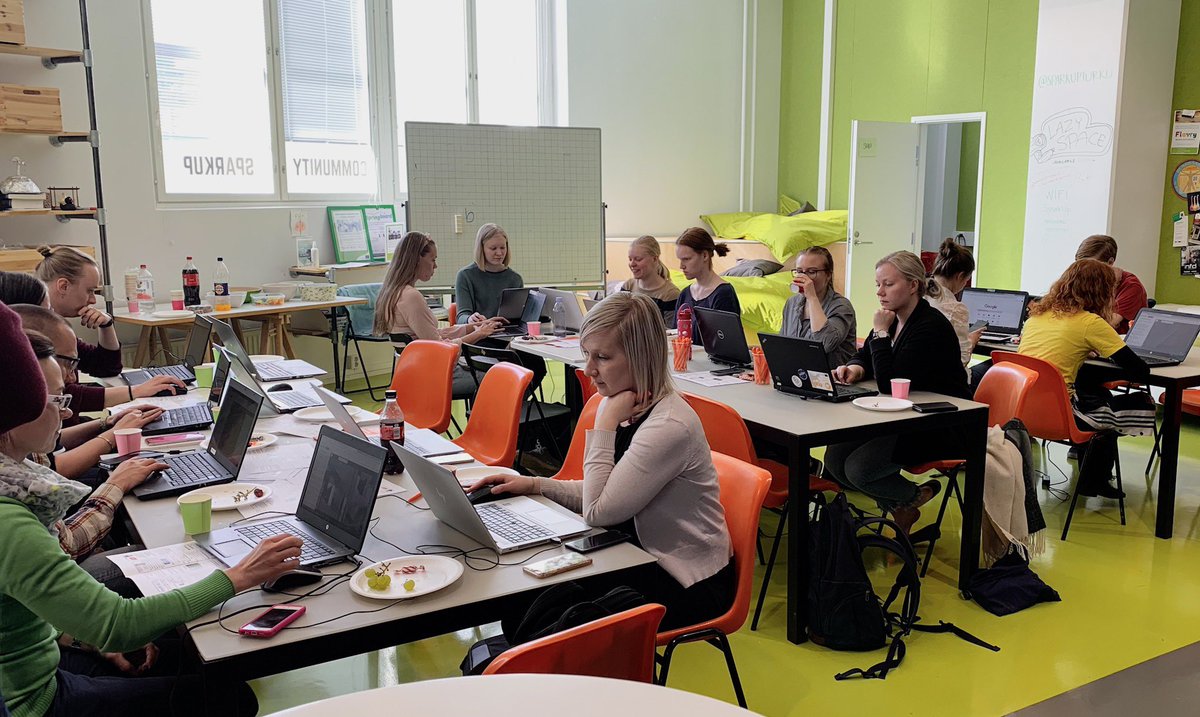 Digiroad_fi's tweet photo. Kiitos vielä Turku! Ensimmäinen #Mapthon vietiin maaliin hyvässä yhteishengessä. 🗺
Kiertueen seuraavia pysähdyspaikkoja ovat Kuopio 23.5 ja Lappeenranta 28.5. 🚙
Lisätietoa Mapathonista & Ilmoittautuminen: https://t.co/ItY6J14dCE
#datakuntoon #OSM #Kuopio #Lappeenranta https://t.co/IAjxKCKDHb