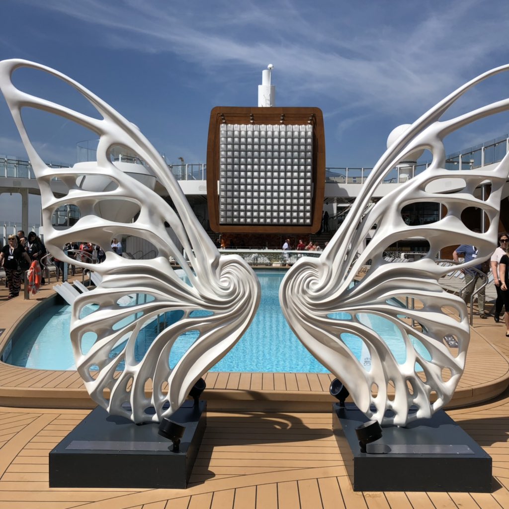 Kuoni_Harrogate's tweet photo. What an amazing ship the @celebrityedge take a look at these pictures https://t.co/zBOkO0mTqN