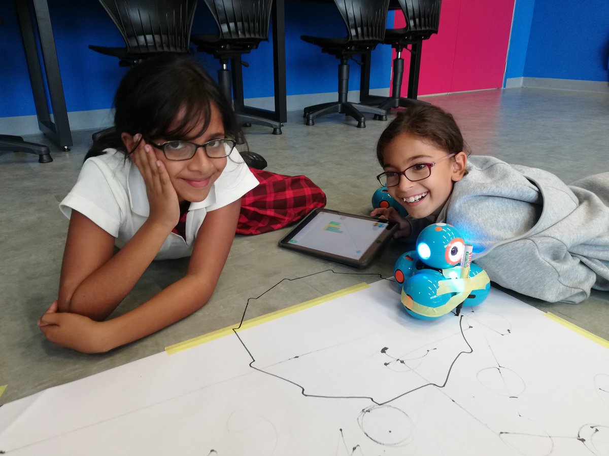 Thomas R. tweet media