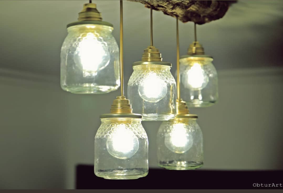 LÁMPARAS ORIGINALES con elementos reutilizados:

lastressillas.com/iluminacion/

#Upcycling #Lamps #Lamparas #LamparasOriginales #Lighting
#LamparasUnicas #IluminacionLTS #EraseUnaVezLTS