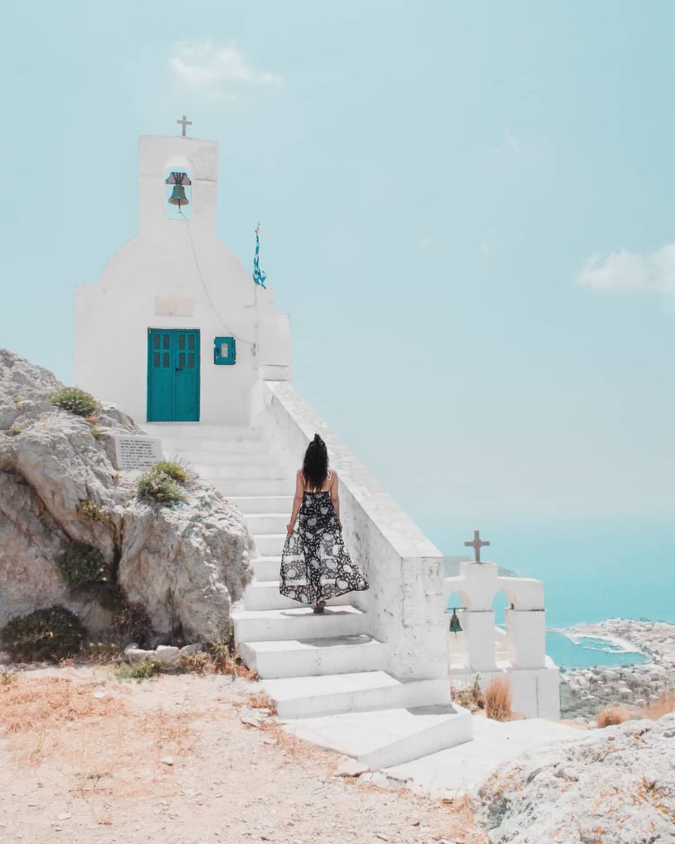 Some islands remain essentially unchanged. We picked for you #Serifos  for your next slow-paced holidays.😉#AegeanLikeNoOther | #RegionOfSouthAegean

📸@ lavienblog (via IG) 👏