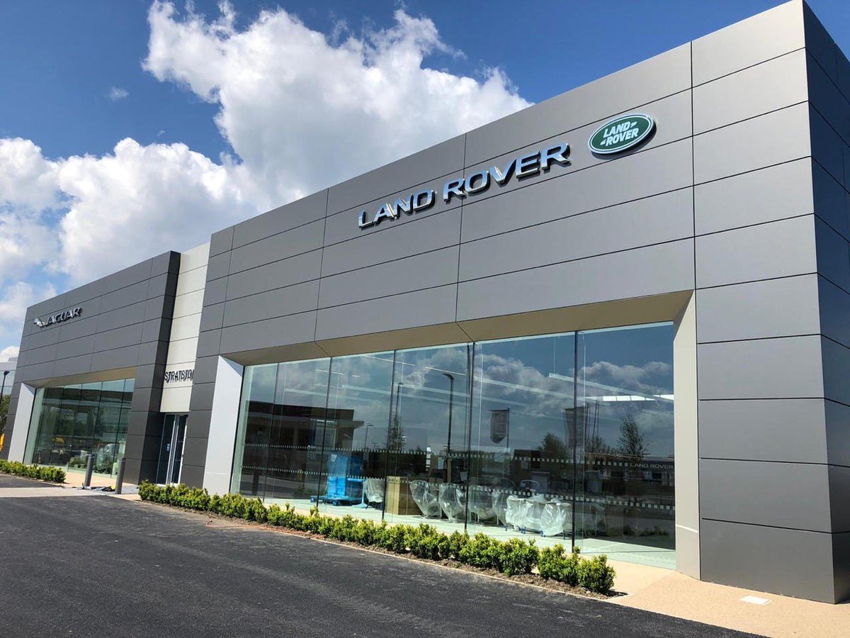 Our new Jaguar Land Rover Newcastle state-of-the-art facility in Cobalt Business Park is almost ready to welcome customers. We will be officially opening our doors on Monday 1st July!

Find out more here >> socsi.in/99nuY

#jaguar #landrover #jaguarlandrover #stratstone