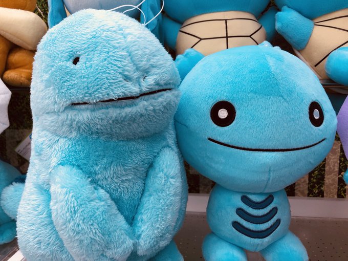 でっかいぬいぐるみシリーズにヌオーとカビゴンが登場しました! モフモフサラサラな生地は触っても触っても飽きがき\u2026 https//t.co/raLY5R0ntv