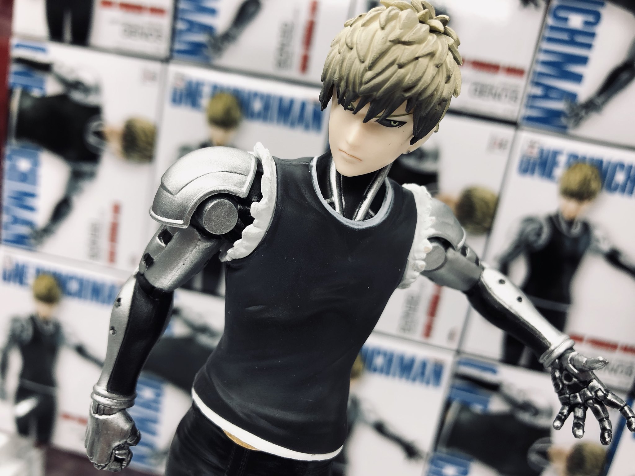 タイトーステーション上野アメ横店 A Twitter プライズ ワンパンマン Dxf Premium Figure Genos 現在アニメ放送中のワンパンマンからサイタマ先生の教え子 ジェノス のフィギュアが登場 機械腕のモールドや鋭い視線など 非常にカッコいいフィギュアとなっ