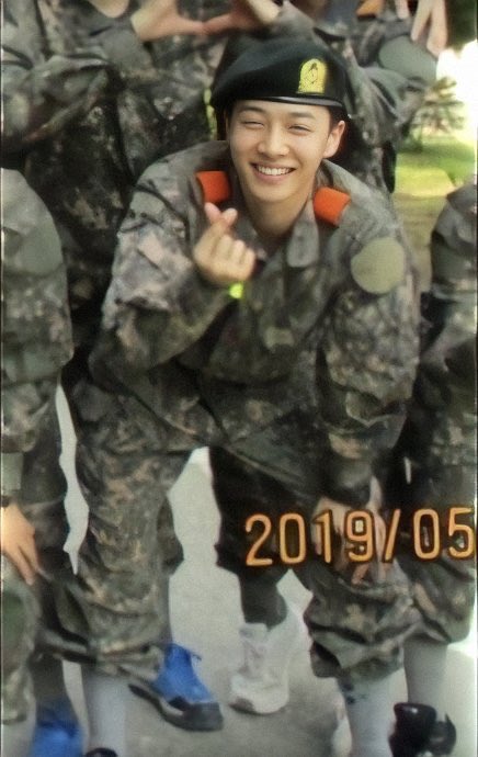 GKisTHEONE's tweet photo. 보정했음 🙃 https://t.co/vSw3cleW5O