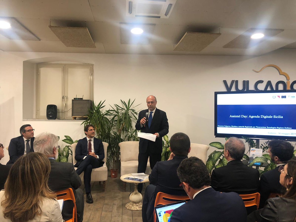 AssintelSicilia's tweet image. Intervento del Direttore Autorità Regionale per l’Innovazione Tecnologica Vincenzo Falgares all’evento dedicato all’Assintel Report XL di oggi