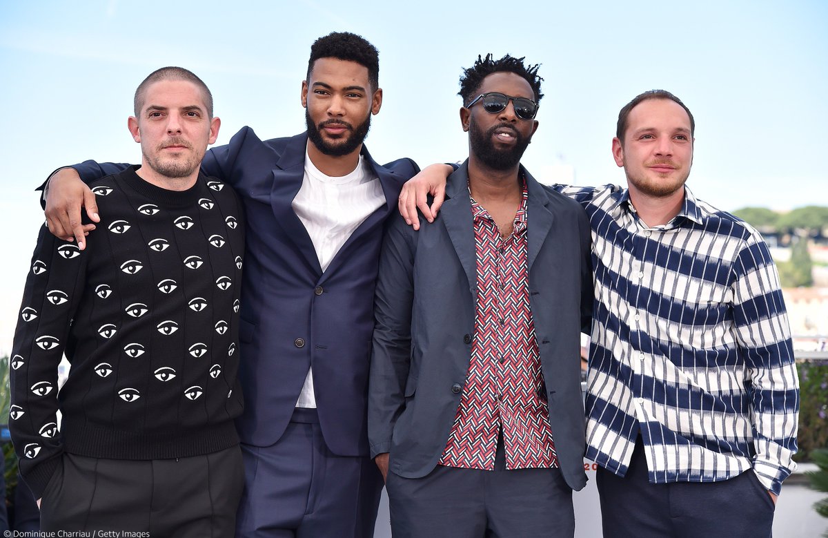 Festival_Cannes's tweet photo. #Photocall 📸 LES MISÉRABLES by Ladj Ly 📸
with Ladj Ly, Damien Bonnard, Djebril Zonga, Alexis Manenti
#Cannes2019 #Competition #LesMisérables https://t.co/pbJLRfchRu
