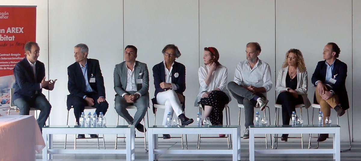 Ha sido muy enriquecedor compartir nuestras experiencias empresariales con los representantes de <a href="/TouzaArquitecto/">Touza Arquitectos</a>, Cidon interior Design, <a href="/TeresaSapey/">Teresa Sapey</a>, Profetional, <a href="/ingennus/">Ingennus</a>, @Luxiona y <a href="/pikolin/">Pikolin</a> en el I Encuentro Internacional Contract Aragon @aragonexterior