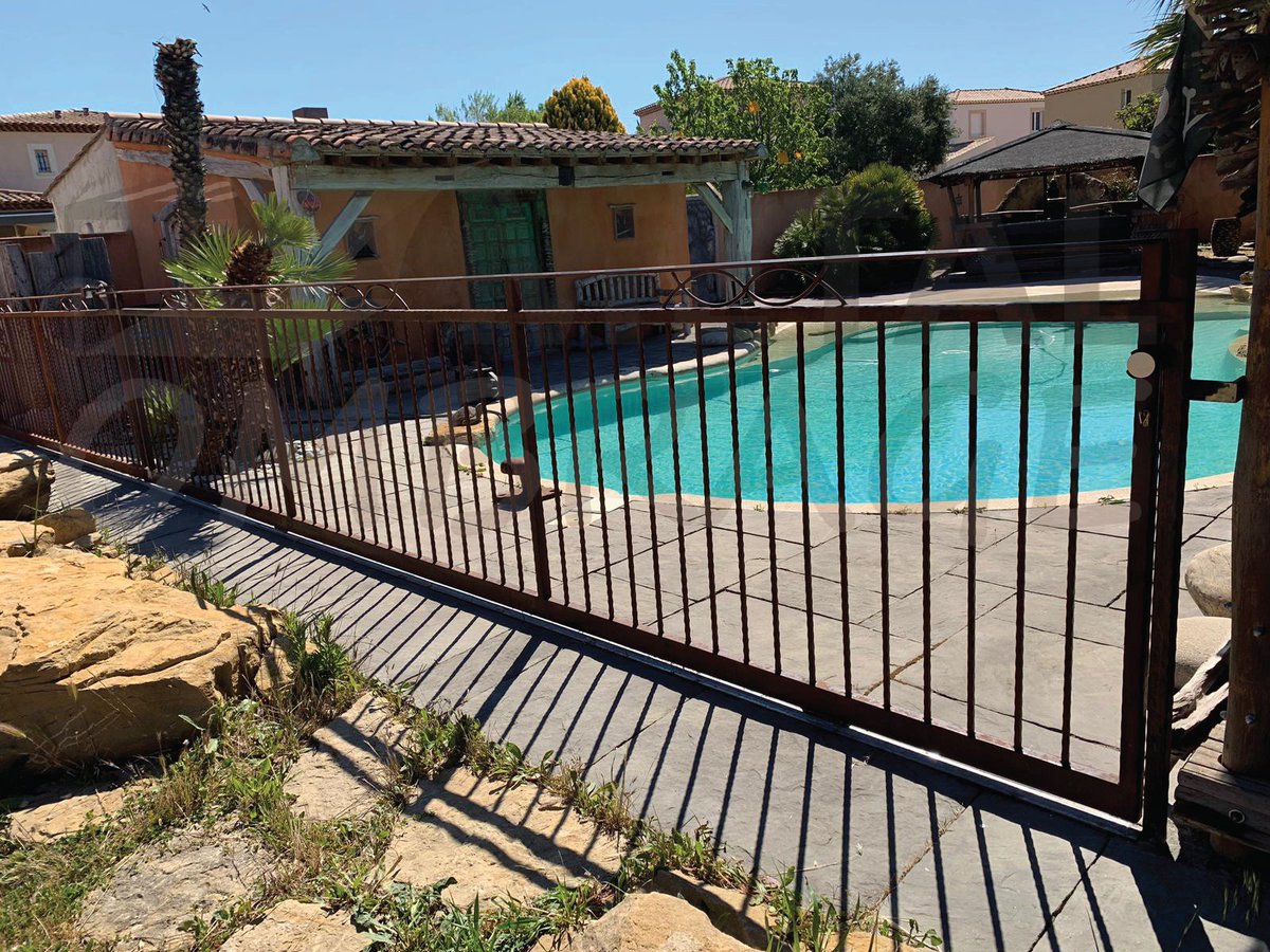 MOmbrage's tweet photo. Fabrication et Installation d'une #Barrièredepiscine à #Gignaclanerthe par https://t.co/MS2NLsB0Zd #Carport#Gardecorps#Moderne #Rampeescalier #voiledombragefrance #toiletendue #france #bouchedurhône #Metalombrage#entremarseilleetaixenprovence 
https://t.co/MS2NLsB0Zd https://t.co/44NedHO0MK