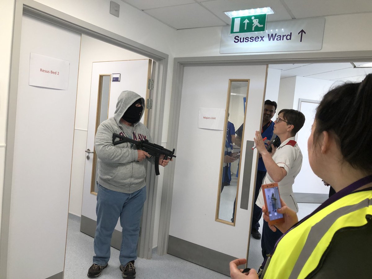 harriski2's tweet photo. Simulated Mass Casualty Exercise @TheSimexSeries Incredible learning opportunities for every one involved. The New Lord Mayor First official event taken hostage yesterday at @UoP_Nursing @EDPht Brilliant Exercise. https://t.co/ElvPC9q4sg