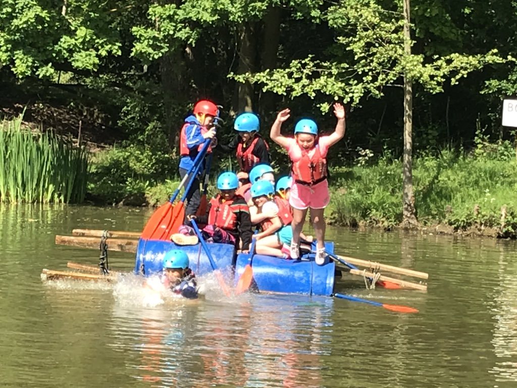 OrchardPrimary's tweet photo. Amazing fun on the water - they now know it is also very cold!!@gilwellpark https://t.co/IvKvEpcsw8