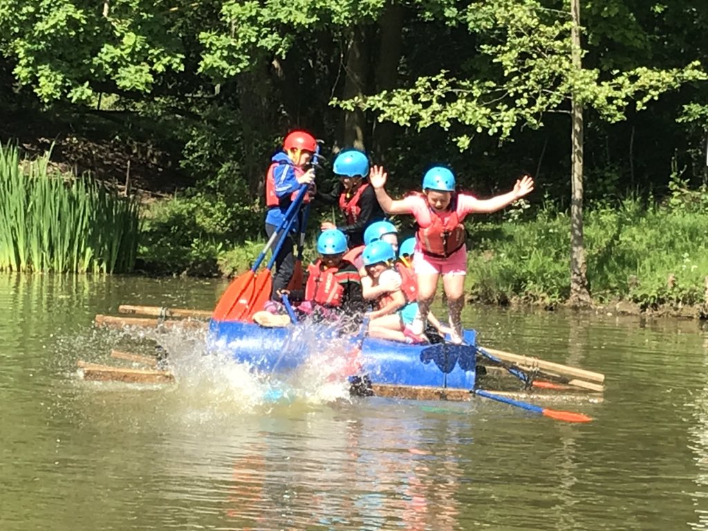 OrchardPrimary's tweet photo. Amazing fun on the water - they now know it is also very cold!!@gilwellpark https://t.co/IvKvEpcsw8