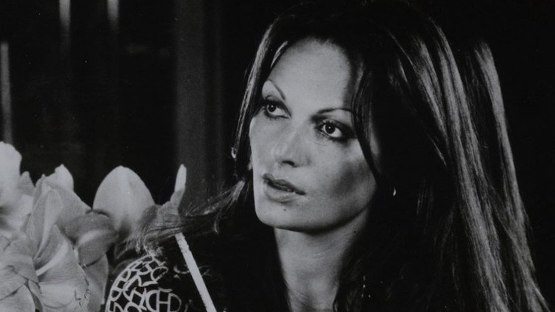 VogueRunway's tweet image. Diane von Furstenberg's beauty rules everyone woman should know before she's 30. vogue.cm/AWjNtAA