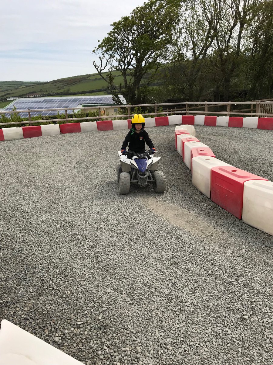BroBrynach's tweet photo. Mwy o luniau 🛵💨 #cwods #cyflymder #myndfelygwynt!!!!! https://t.co/gGb0yq5LFi
