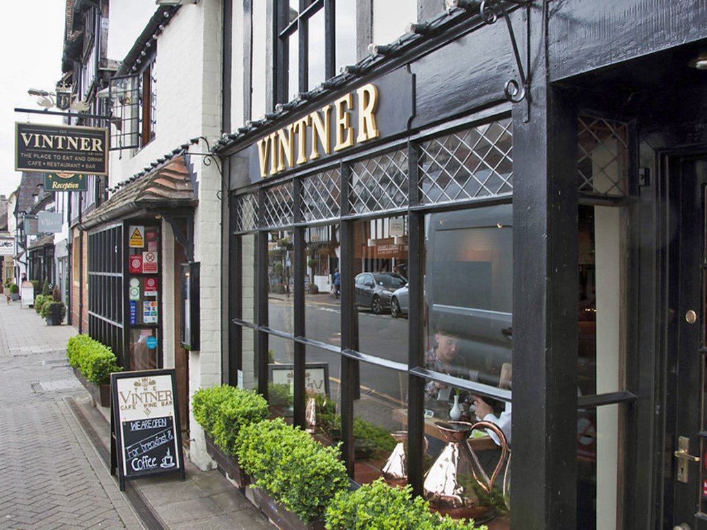 Visit the-vintner.co.uk/specials-menu to check out our latest Set Price Menu, available daily from 12pm - 7pm.

Call us on 01789297259 or go to the-vintner.co.uk/reservations to book.

#setpricemenu #goodfood #Stratford #restaurants
