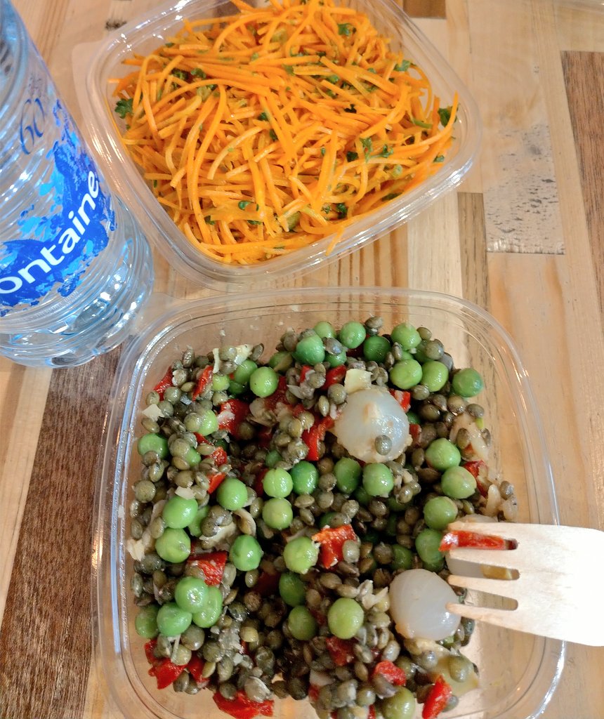eu_maha's tweet photo. At the airport... Flight delayed by 2 hours. So I'm enjoying an organic non GMO lunch thanks to an 8€ voucher from the airline while tweeting abt it w/ no extra charges thanks to the end of roaming fees... What did the #EU do for you today?! #euelections2019 #TellEurope #Brexit https://t.co/tHlO2J1LXW