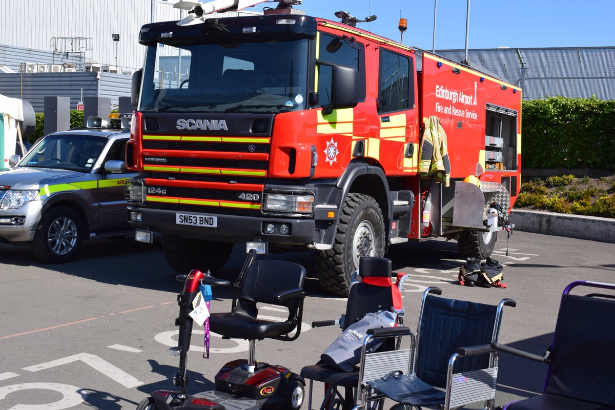 EDI_Airport's tweet photo. At the airport today? Make sure you stop and speak to our teams who are on the plaza talking about @AOA_UK's #UKAirportsSafetyWeek and the importance of safety. There are even some sweets on the go! https://t.co/NnmTzO4nwS