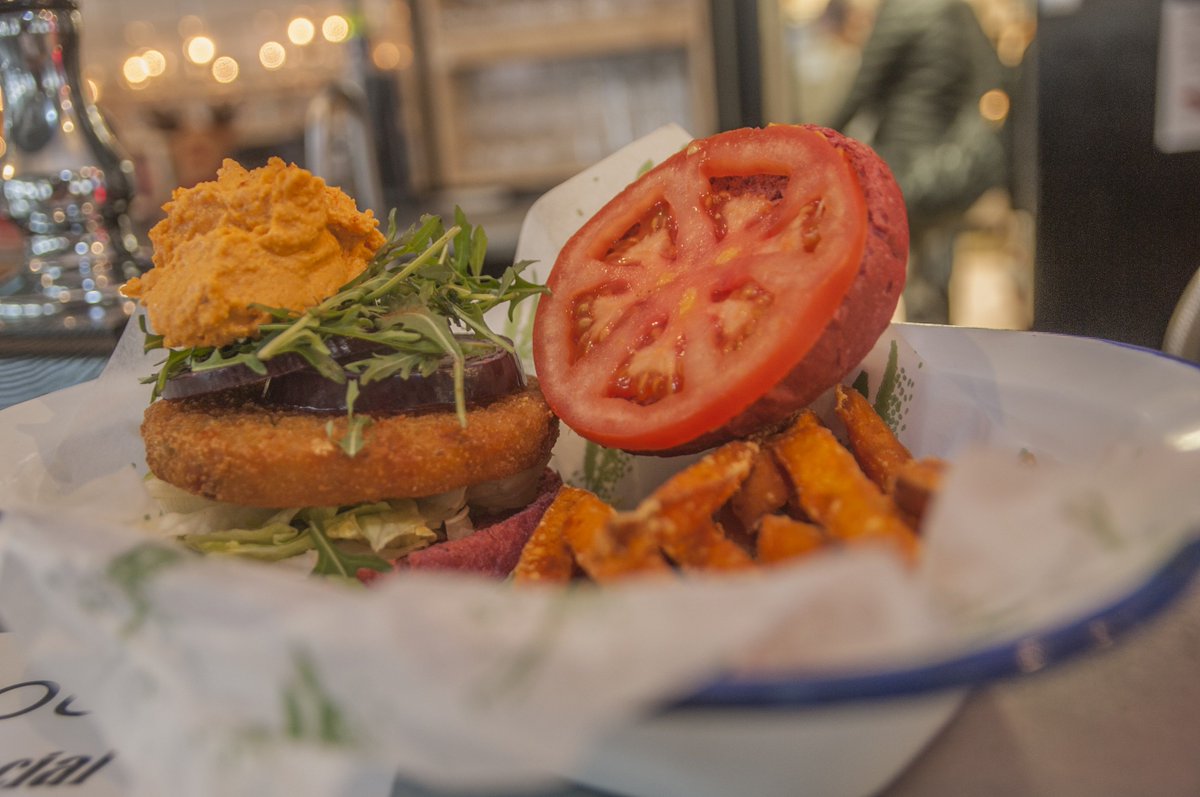 HideoutSheff's tweet photo. Celebrate National Vegetarian Week with a bite to eat from our Vegi or Vegan menu. From vegi burgers, wraps and curries there's something for everyone🤤 #NationalVegetarianWeek https://t.co/6pxpEXBfFa