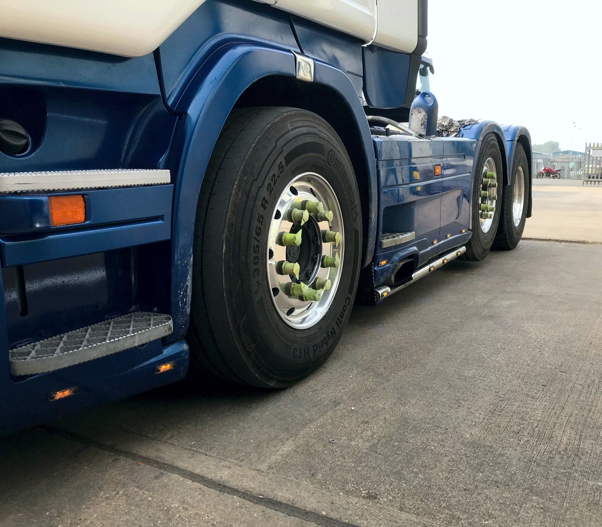 Baileyltd1's tweet photo. Jeff Wardle brought this impressive Scania to us for the following:
Side Bars with LEDs
LEDs in Side Skirts
Visor Bar
Upper Grill Insert and more!!
View full details here: https://t.co/Xkht9ce9hc
#baileyltd #baileyproject #truckproject #scania #scaniaaccessories #bespoketruck https://t.co/FFM2elVsbt