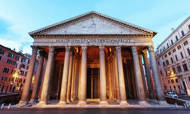 🏛 Early rise this morning to get some empty shots of Rome. 🎥Next up; Florence 🚄........ #rome #pantheon  #roma #BTS #filmmaking #sunrise #dailyphoto #instadaily bit.ly/2Vofb6N