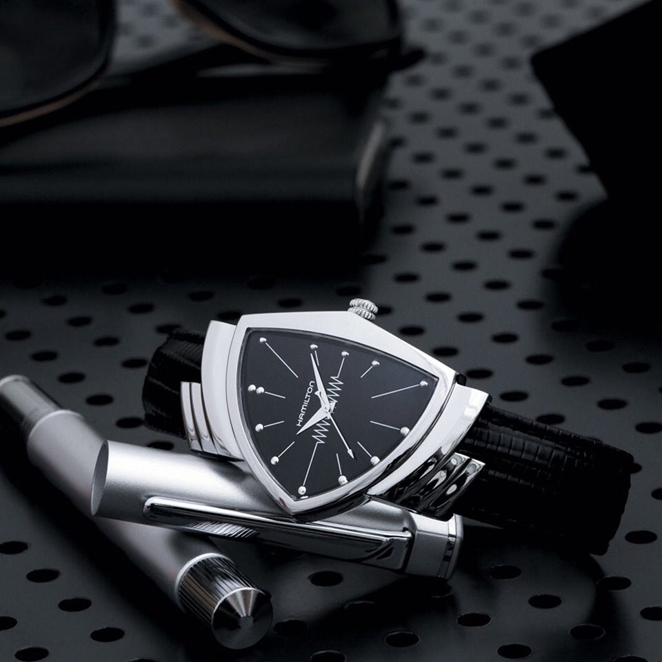 CadranMontres's tweet image. L'uniforme emblématique est tout prêt pour un retour international. Êtes-vous prêts ? #mib #meninblack #hamiltonwatch #cadranmontres #luxembourg @CadranMontres @MenInBlack