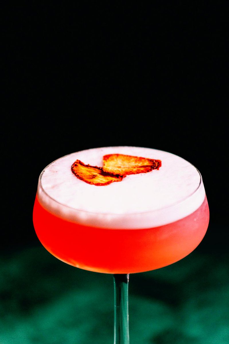 It’s pink, fruity and bloody delicious

Pisco, barrel-aged vermouth, cranberry cordial, peach liqueur, citrus