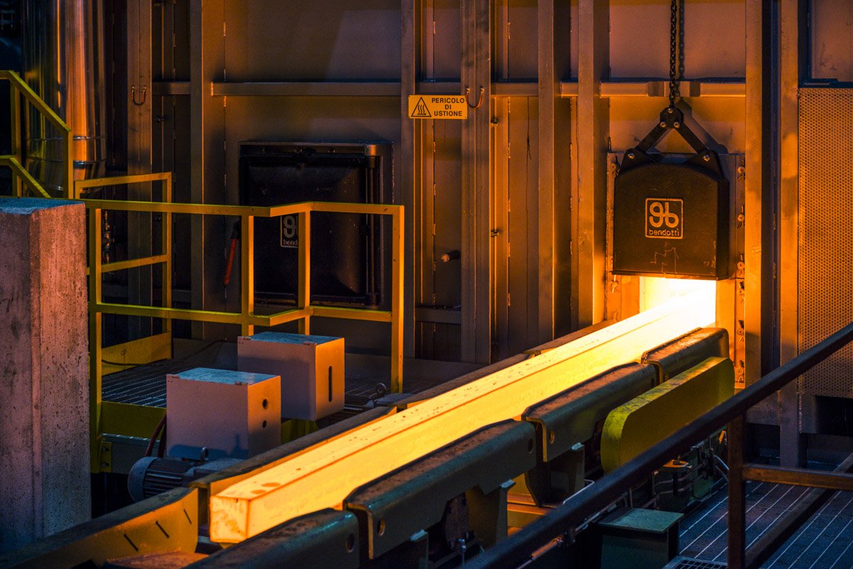 SteelOrbis_IT's tweet photo. Forni Industriali #Bendotti fornirà un nuovo forno di riscaldo a #ORIMartin per #Ferrosider
🔗 https://t.co/R8NfJs070B https://t.co/2QYnrZKjAc