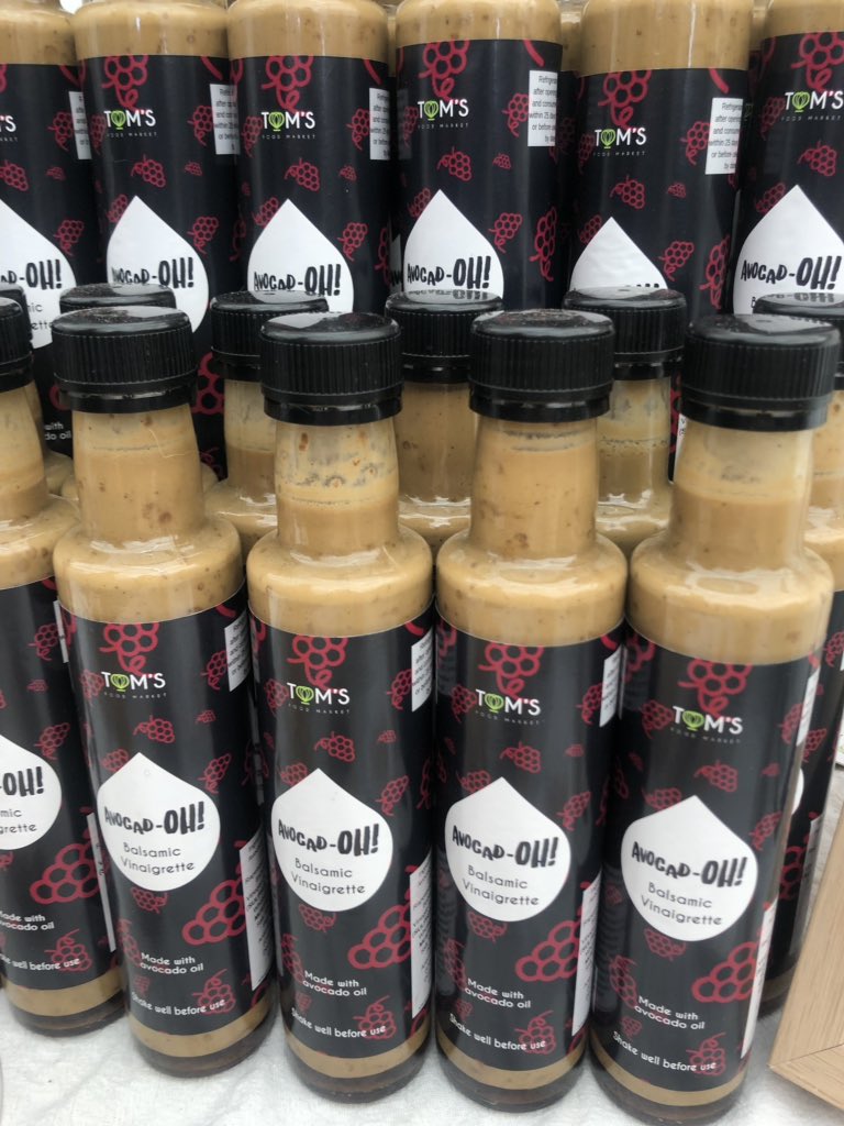 LynseyHollywood's tweet photo. My latest #foodiefind @balmoralshow is this avocado 🥑 mayonnaise made w/avocado oil from @KitchenToms. Also couldn’t resist buying the avocado oil balsamic vinaigrette.  Great new local company - check them out @Food_NI pavilion #BalmoralShow https://t.co/QdX8n5df5C
