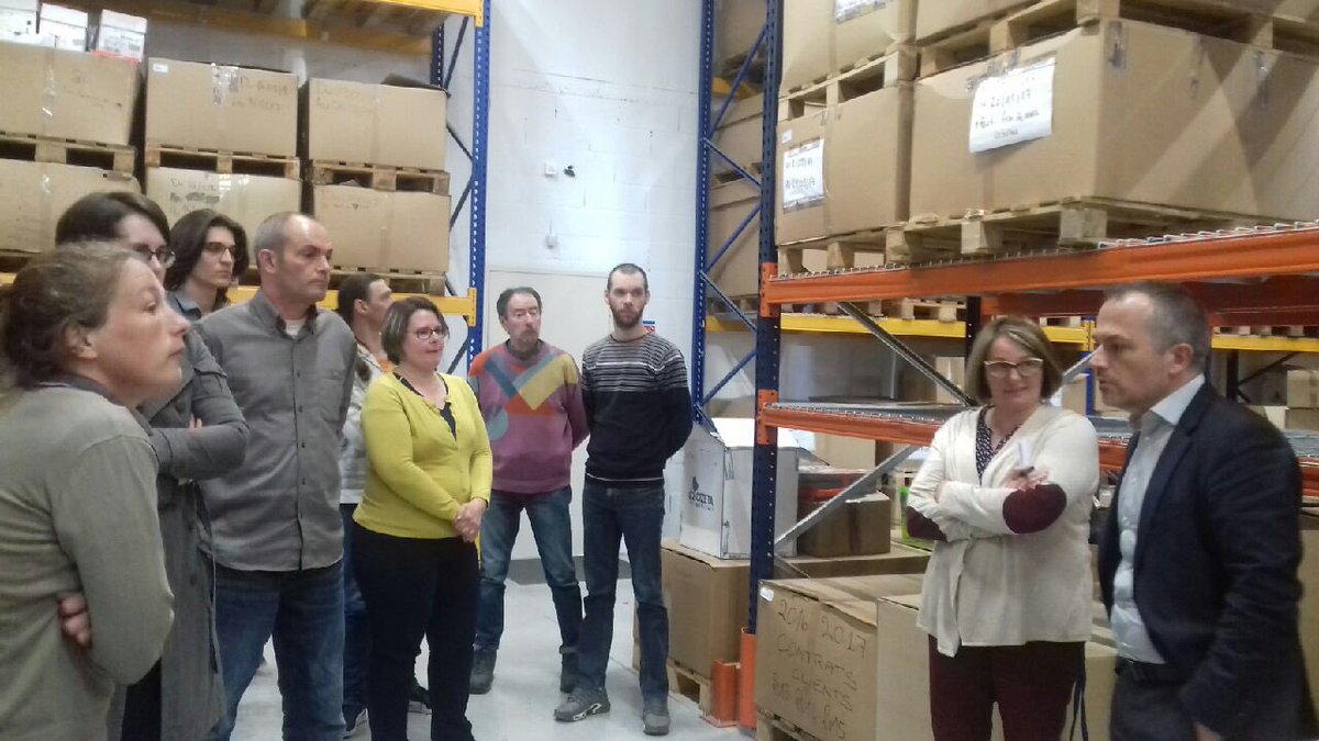 TKACZUK3's tweet photo. #VersUnMetier #AvecPoleEmploi @SAM18200 📍après la réunion d’information☑️ visite de l’entreprise 👍 Merci M. VEILLOT, Mme MATLY et Mme LE BARBIER pour vos interventions 👏 merci Lisa, Sandrine et Mickaël pour le travail réalisé👏 #Recrutement #partenariat avec @poleemploi_RCVL https://t.co/Z3vTi65qVO
