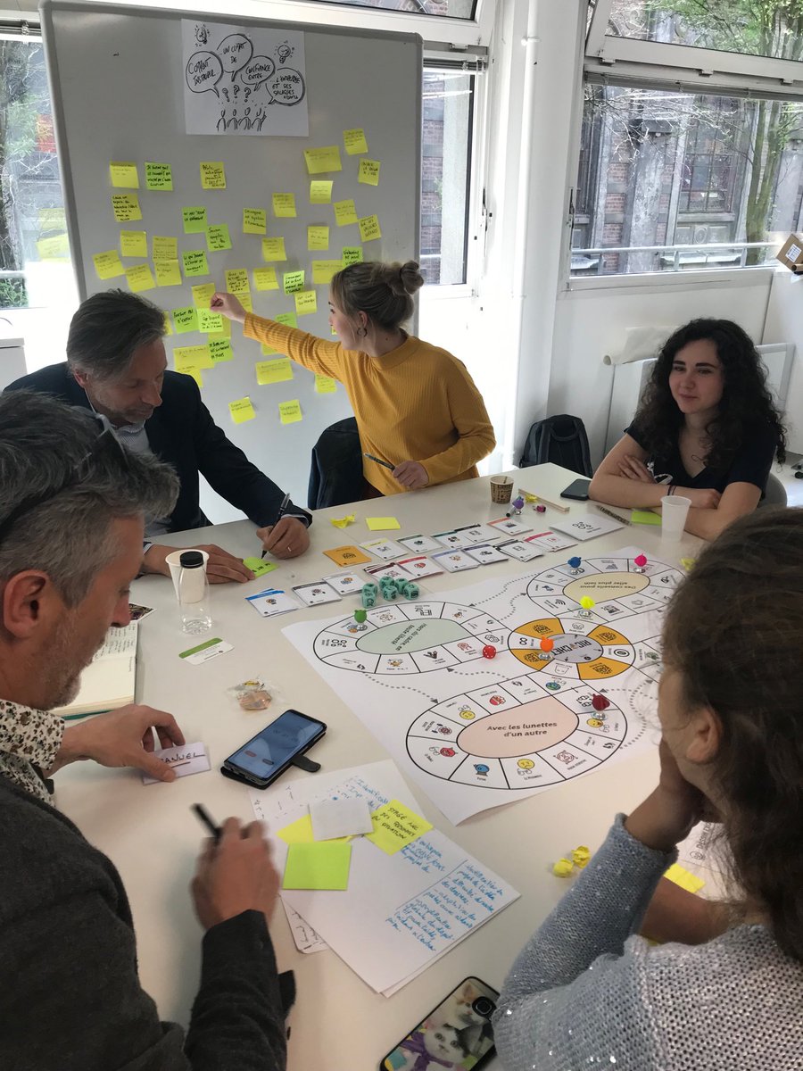 Mosaic Lille-19  phase de CRÉATIVITÉ avec un prototype de jeu de plateau créé par l’équipe #ADICODE ⁦@yncrea_hdf⁩ ⁦@UnivCatholille⁩ ⁦<a href="/AG2RLAMONDIALE/">AG2R LA MONDIALE</a>⁩