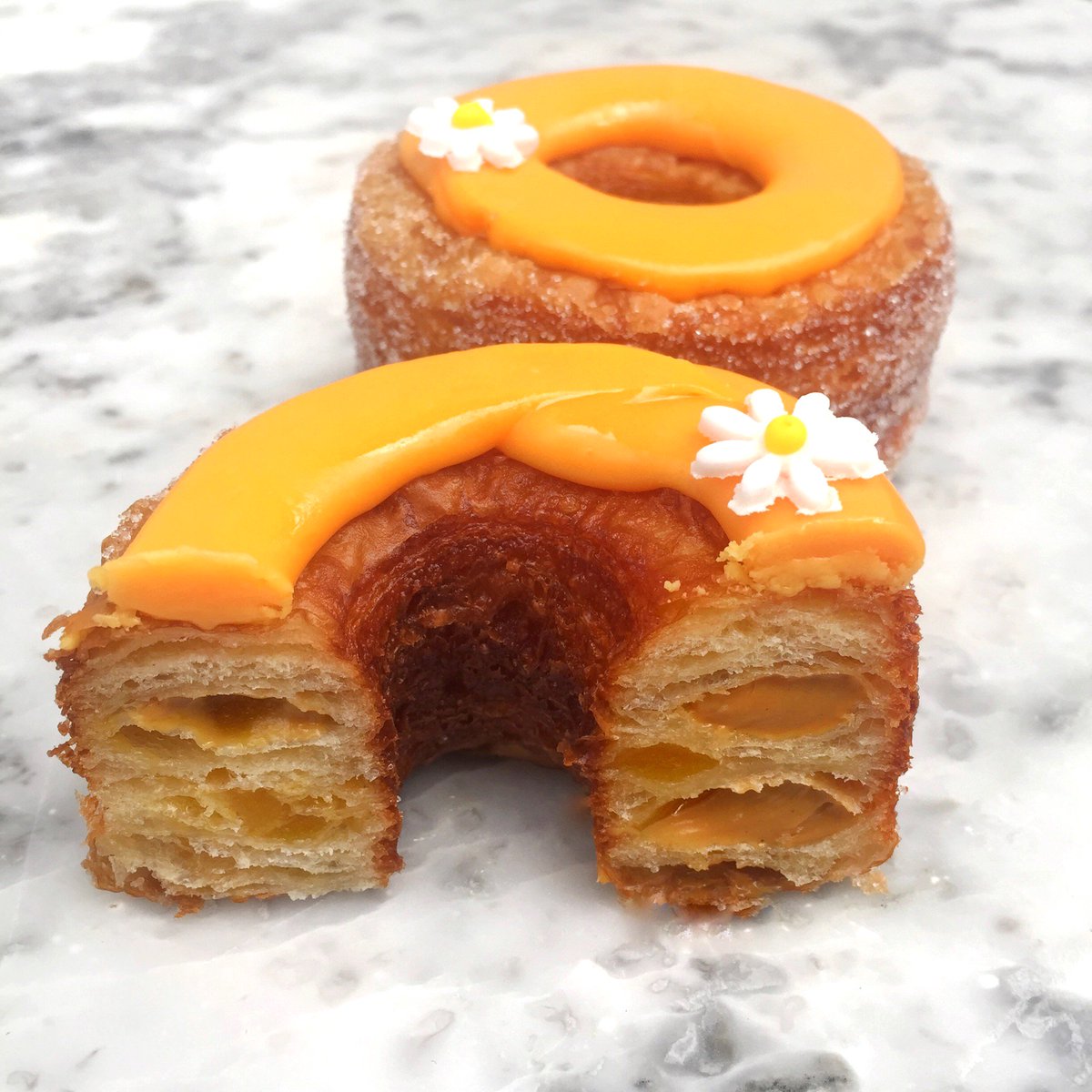Have you tried May’s Apricot & Honey Chamomile Cronut® yet? It’s filled with apricot jam and creamy honey chamomile ganache, a perfect combination of fruity and floral flavors. Available during the whole month of May at Dominique Ansel Bakery London. #MayCronut #DABLondon