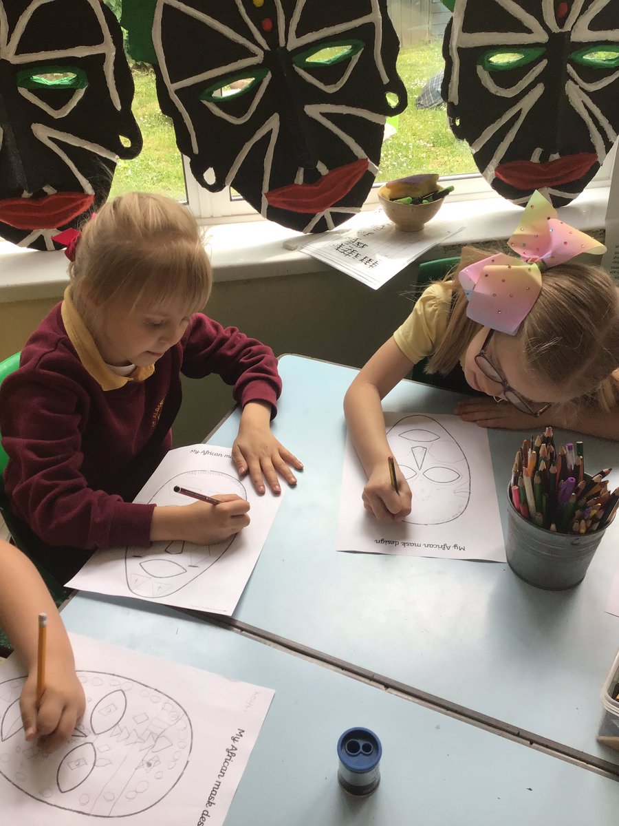 StAlbansSchool1's tweet photo. #SACPSY2 are designing symmetrical African masks this morning #SACPSNUM https://t.co/E4ssd17cTX
