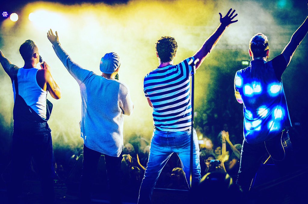 RETAKETHAT's tweet photo. What a beautiful day! Let in the sun! Fingers crossed it is still shining in Shropshire at The Rock and Bowl Festival on Bank Holiday Monday 27th May - can’t wait to get on that stage! It’s going to be a great event - To book, visit https://t.co/IEDcasShZd @rockandbowlfest https://t.co/e8aRsezjmC