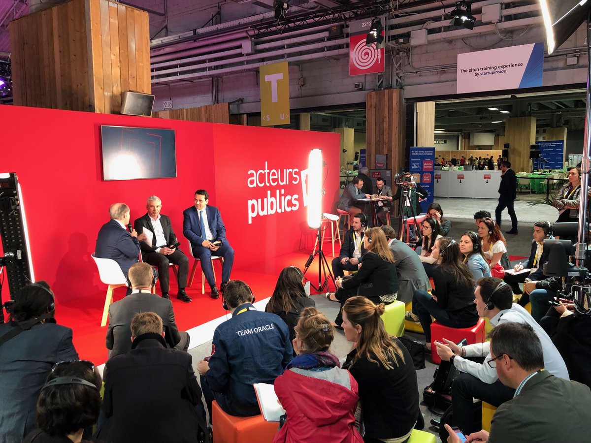 plemartret's tweet image. #VivaOracle aujourdhui ⁦@Oracle_France⁩ present á ⁦@VivaTech⁩ prise de parole sur le plateau d ⁦@acteurspublics⁩ animé par ⁦@PMVidalAP⁩ #cloud deuxieme generation #autonomousdb