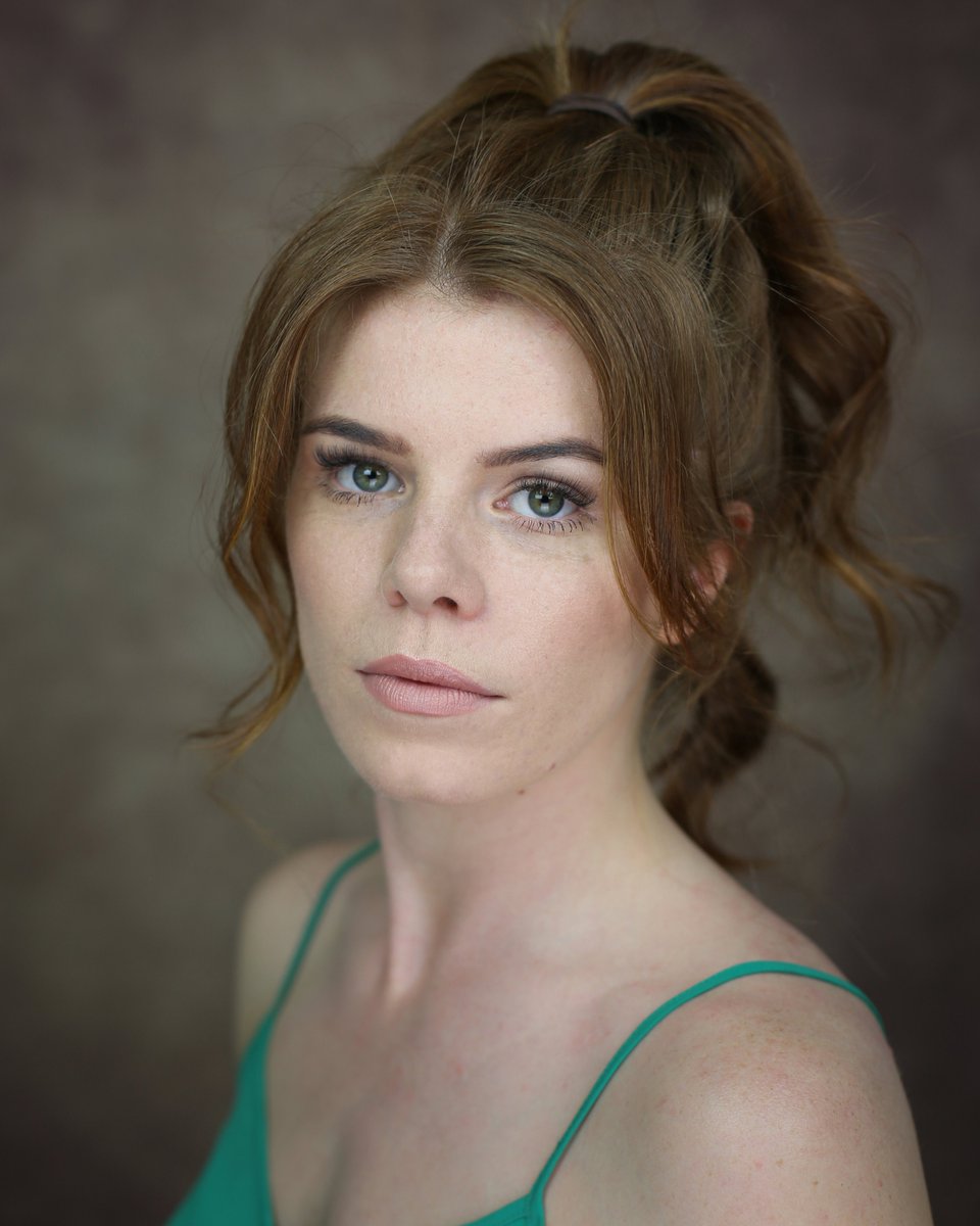 DeeBossTalent's tweet image. Fabulous new Headshots for Amy by @ChrisKeenanPics #Actress #Singer #Dancer @AmyAnsellx @TraceyDeeBoss @ConnieDeeBoss @RosieDeeBoss deebosstalent.com/showclient.asp…